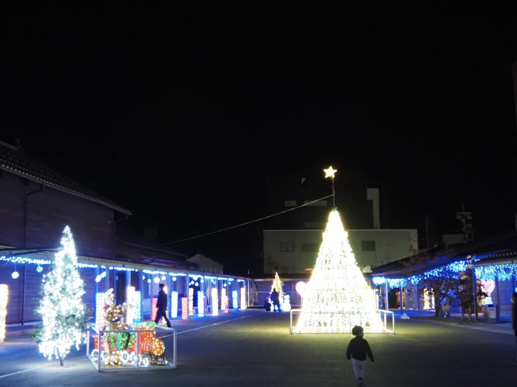 まちの駅・旭座　イルミネーション